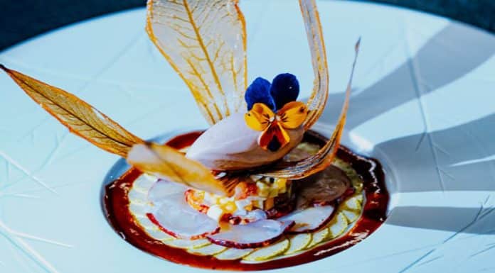 Fleur de courgette cristal farcie d’un sorbet homard* par Gilles Goujon***