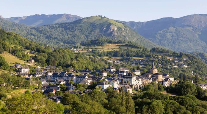 Saint-Savin dans les Hautes-Pyrénées
