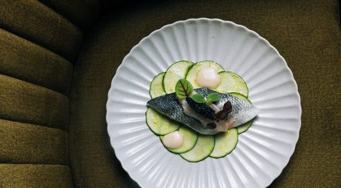 Recette : CARPACCIO DE COURGETTES BIO d’Adrien, bar aux langoustines et caviar